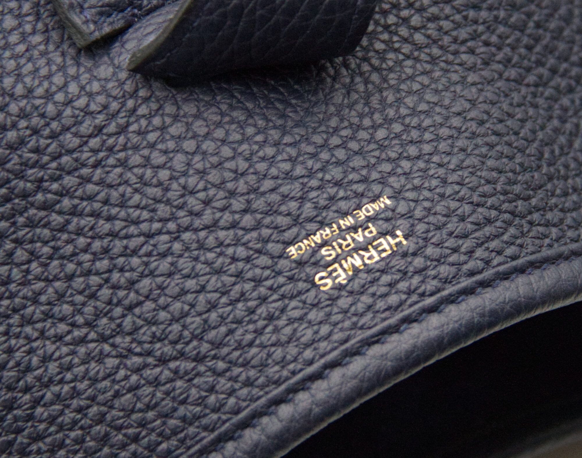 Hermès Evelyne III 33 Bleu Nuit de cuero Clémence con herrajes dorados – bolso bandolera de lujo en azul oscuro - brand