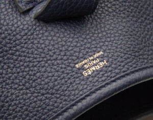 Hermès Evelyne III 33 Bleu Nuit de cuero Clémence con herrajes dorados – bolso bandolera de lujo en azul oscuro - brand