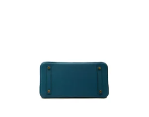 Hermès Birkin 30 Togo Blue de Galice mit goldener Hardware – seltene Luxustasche in elegantem Blau - bottom