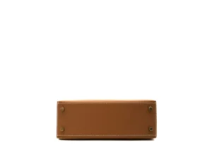 Hermès Kelly 25 Sellier Epsom Gold leather with gold hardware – structured luxury handbag - bottom