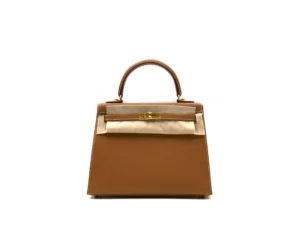 Hermès Kelly 25 Sellier Epsom Gold leather with gold hardware – structured luxury handbag - filz