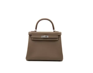 Hermès Kelly 25 Togo Etoupe leather with palladium hardware – iconic small luxury handbag in taupe grey front