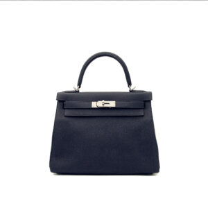 Hermès Kelly 28 Togo Blue Nuit Retourne con herrajes de paladio – bolso de lujo icónico en azul marino oscuro